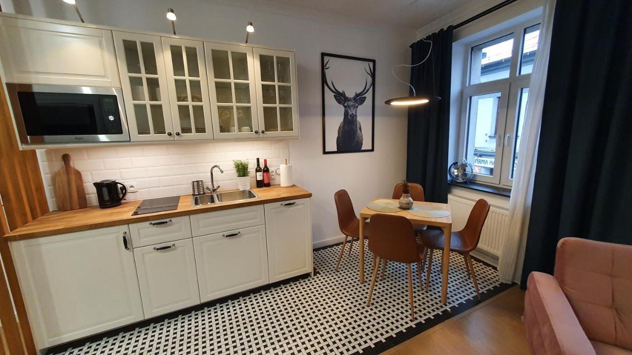Apartamenty Sienkiewicza 8 Żywiec Exteriör bild