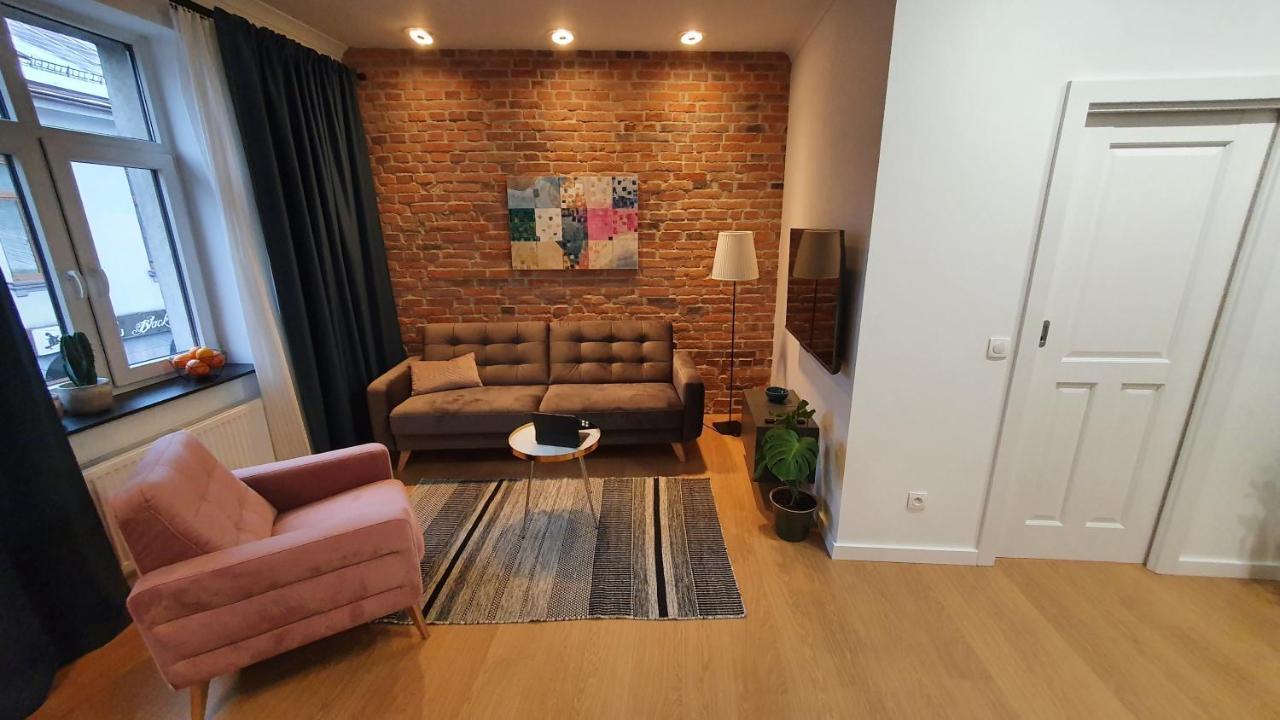 Apartamenty Sienkiewicza 8 Żywiec Exteriör bild
