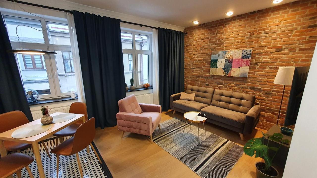 Apartamenty Sienkiewicza 8 Żywiec Exteriör bild